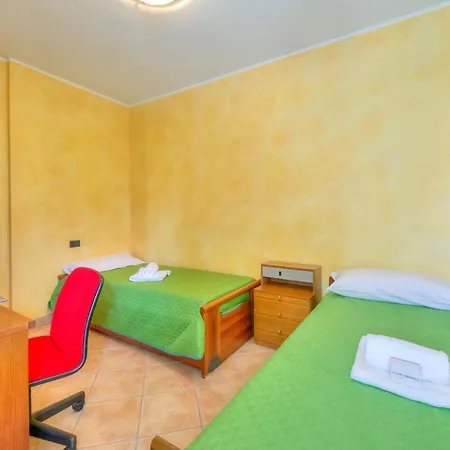 Il Sole Di Mirasole - Happy Hébergement de vacances Leggiuno