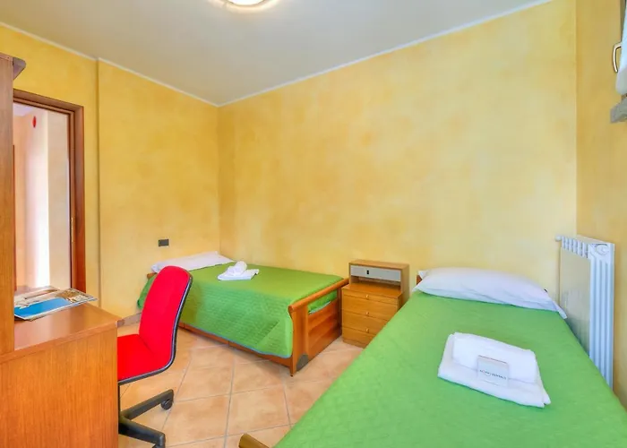 Il Sole Di Mirasole - Happy Holiday home Leggiuno